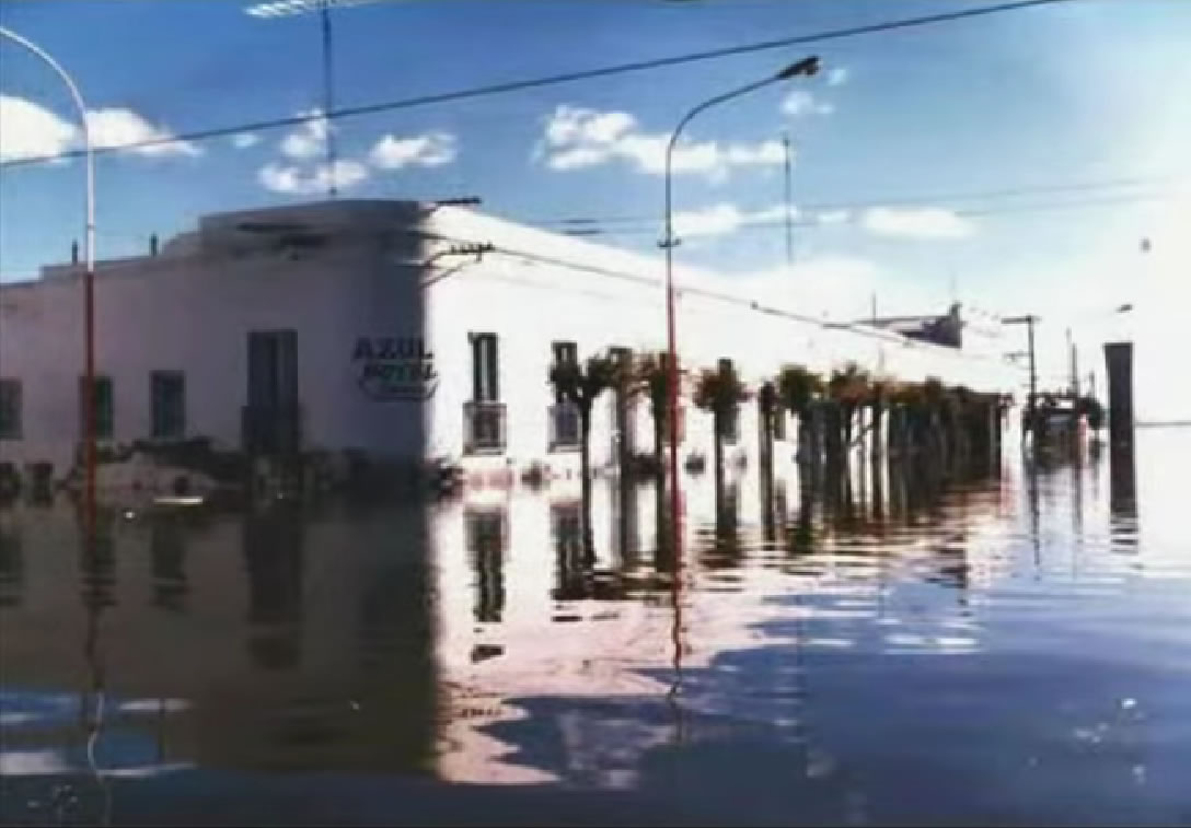 Hotel Azul bajo el agua