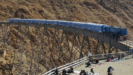 Tren a las Nubes